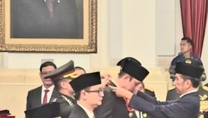 Menteri ATR/BPN Agus Harimurti Yudhoyono Dianugerahi Bintang Mahaputra Nararya oleh Presiden Jokowi