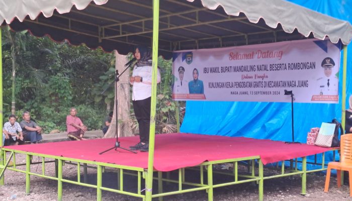 Atika Azmi Urami Lakukan Kunker Pengobatan Gratis di Dua Kecamatan