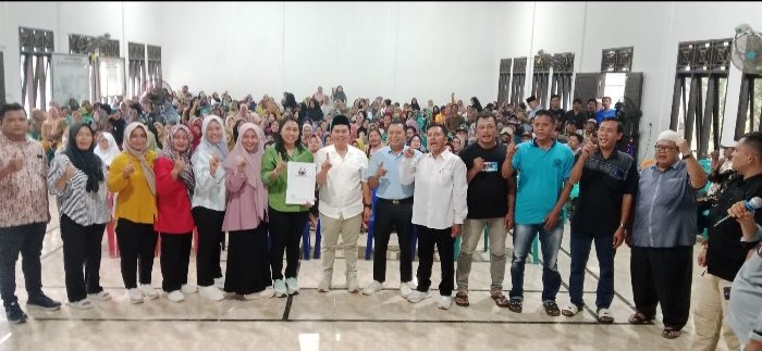 Warga Ujung Batu V Keluhkan Buruknya Akses Jalan, Putra Mahkota Janji Perbaikan Jika Terpilih