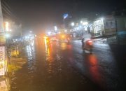 Warga Jl KH Dewantara Sibuhuan Geram dengan Pemerintah Akibat Daerahnya Langganan Banjir
