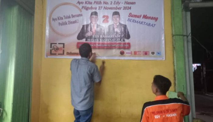 Pendekatan Inovatif Relawan RBS: Pasang Spanduk di Rumah Warga untuk Lindungi Kampanye Edy-Hasan