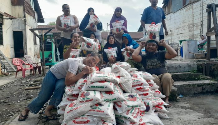 Ketua DPC PKN Kota Binjai Salurkan Bantuan Beras untuk Korban Banjir