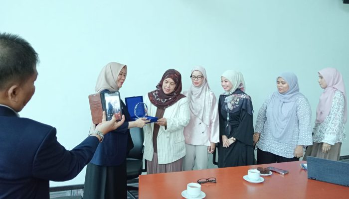 Kunjungan Muhibah PB IKA UMA ke Universiti Malaya Dorong Kerja Sama Internasional