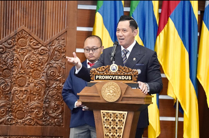 Kebaharuan Desertasi Menteri AHY