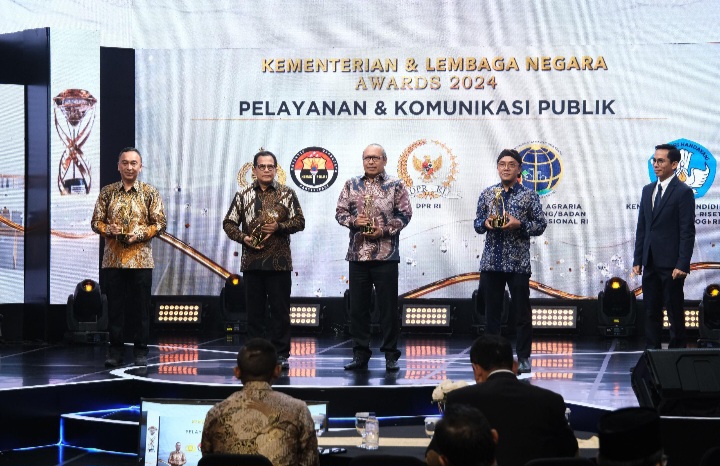 Penghargaan dari Inews TV