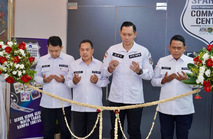 Menteri AHY Jatuh Hati