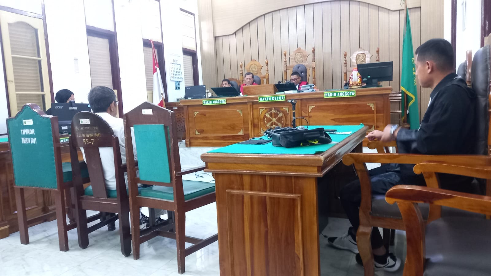 dr Bambang Pardede jalani sidang putusan di PN Medan