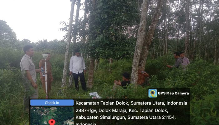 Percepat Program PTSL, Petugas Ukur Kantor Pertanahan Simalungun Lakukan Pengukuran Tanah di Nagori Dolok Maraja