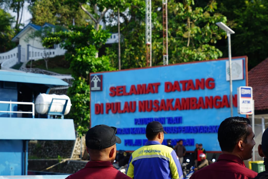 Proses pemindahan narapidana ke Nusakambangan