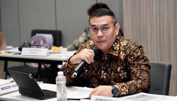Presentasi Uji Publik, Wamen Ossy Berkomitmen Dukung Keterbukaan Informasi Publik di Kementerian ATR/BPN