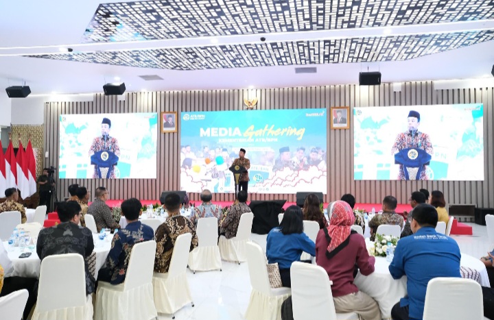 Media Gathering