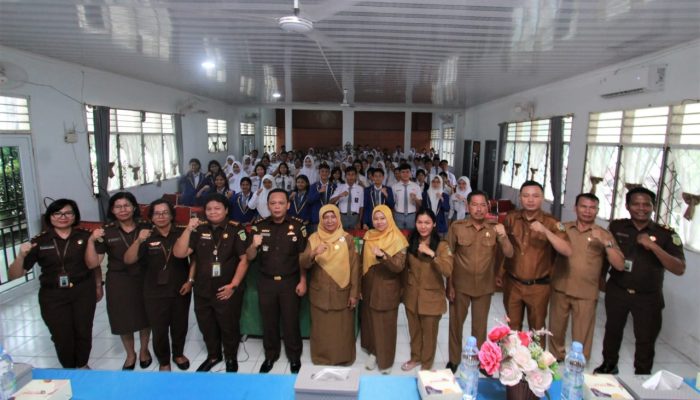 Sambut Hakordia, Kejati Sumut Luhkum di SMA N 14 Medan : Jujur Adalah Langkah Awal Melawan Korupsi