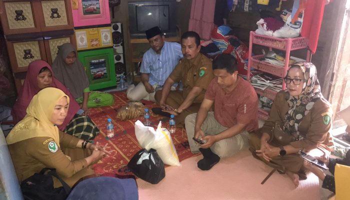 Letnan Dalimunthe dan Istri Kunjungi Korban Rudapaksa di Padangsidimpuan