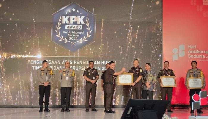 Kejati Sumut Peroleh Penghargaan Terbaik I KPK Award 2024 di Bidang Penanganan Perkara Korupsi