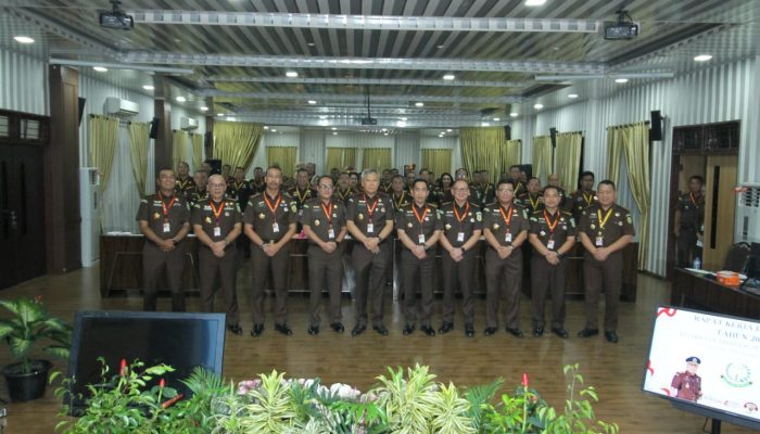 Kajati Sumut Tekankan Profesionalisme dan Integritas Insan Adhyaksa Pada Rakerda 2024