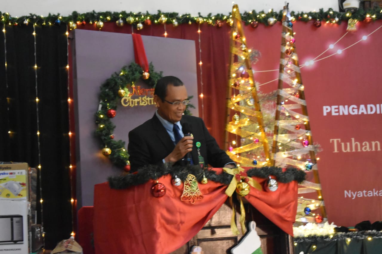 Keluarga PN Medan merayakan natal