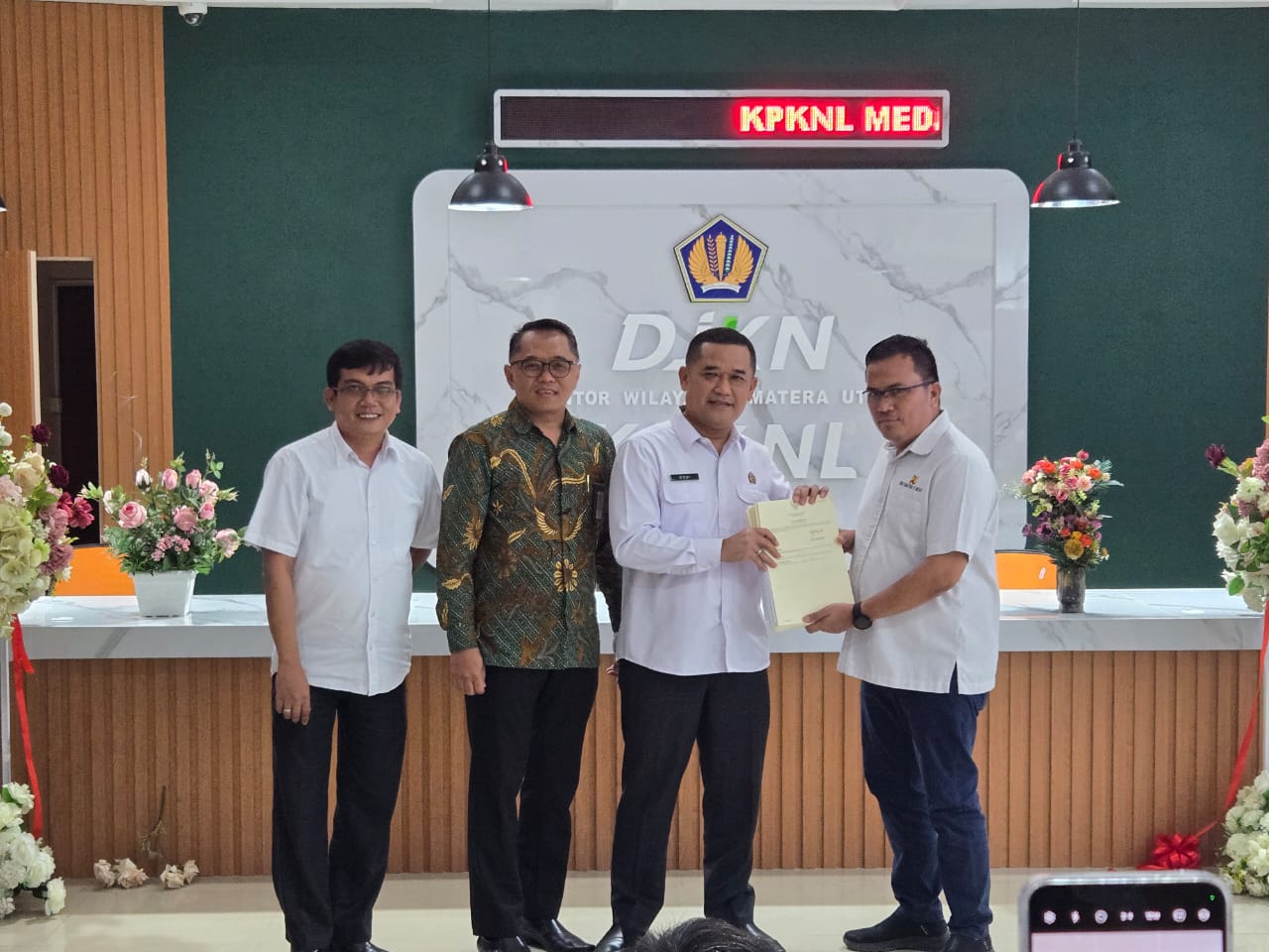 Penyerahan Sertipikat