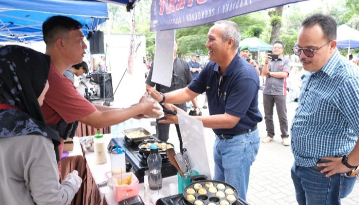 Berbagi Sembako, Bazar UMKM, dan Donor Darah Meriahkan Peringatan Setahun Transformasi PTPN 1
