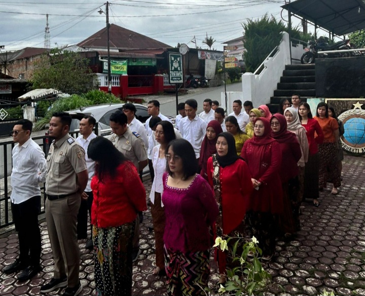 Peringati Hari Ibu