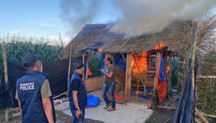 Tetap Gigih Selamatkan Generasi Muda, Polres Binjai Ratakan Barak Narkoba di Tunggorono