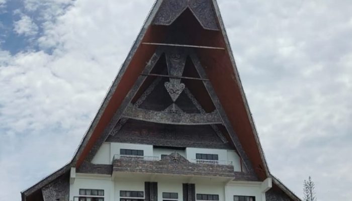 Hingga Februari, Pemkab Toba Belum Bayar Gaji Pegawai Bulan Januari