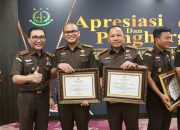 Kejagung Beri Penghargaan Kepada Kajari Medan Atas Satker Implementasi Sakip Terbaik
