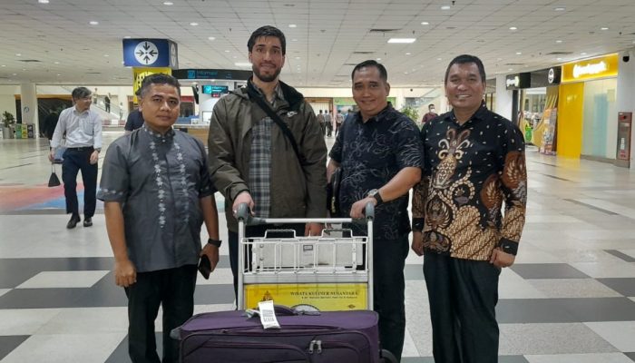 Dosen IIIS Qom Iran Visiting Lecture ke FDK UINSU