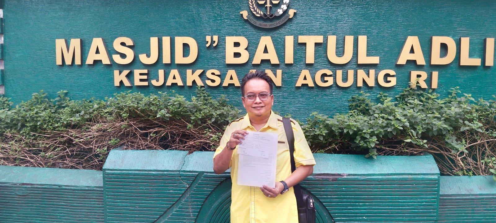 Periksa Ahok