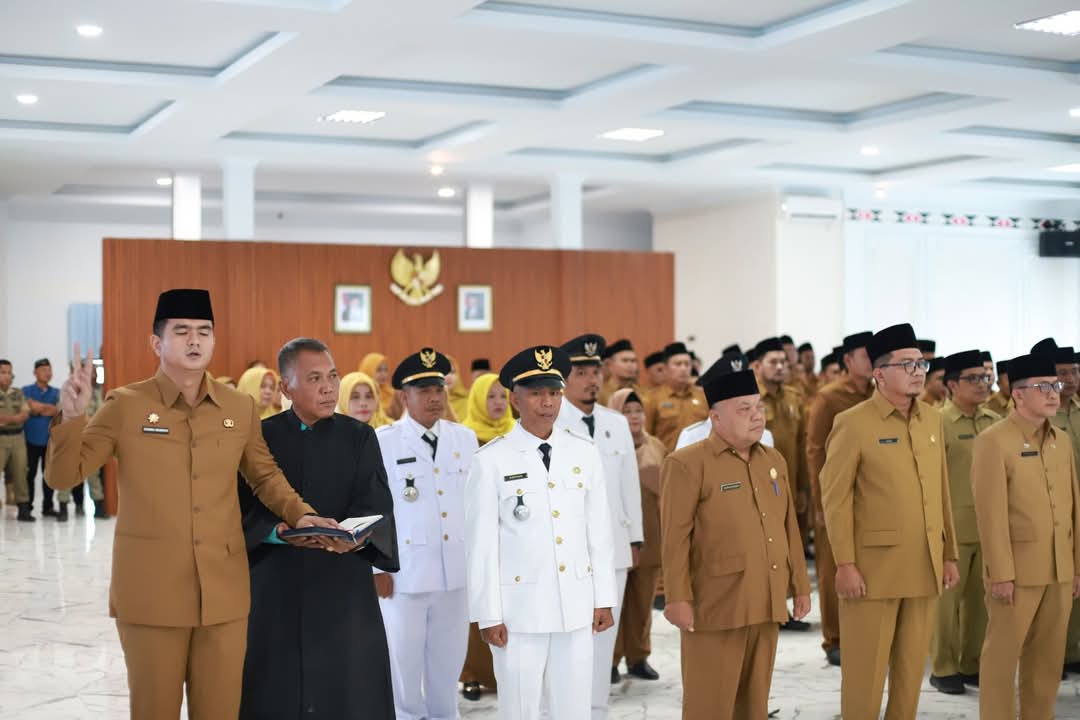 Lantik 120 Pejabat