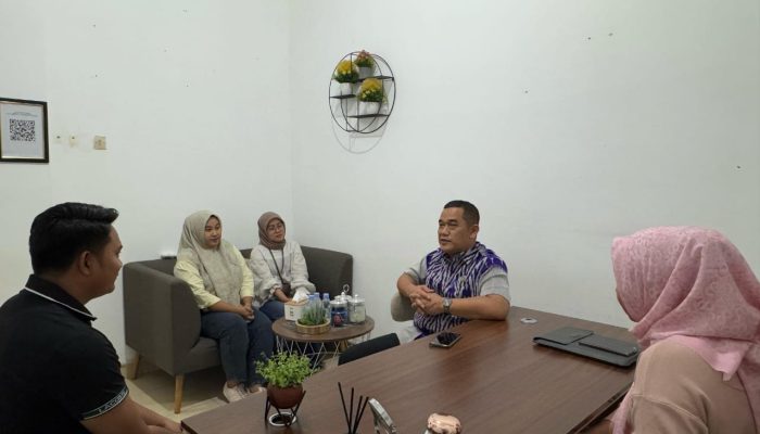 Tingkatkan Layanan Publik, Kepala Kantah Sergai Gelar “Guiding Petugas Loket”