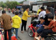Perma Labusel dan FPK Kampung Rakyat Bagikan Takjil Gratis di Desa Tanjung Medan