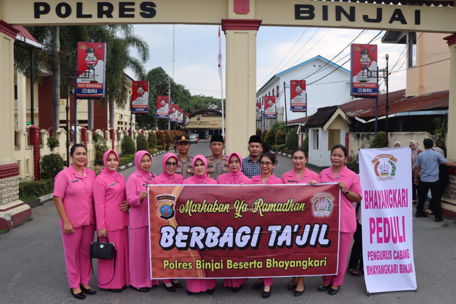 Berbagi Takjil