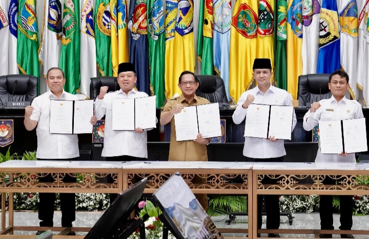Penendatanganan Nota Ke2sepahaman