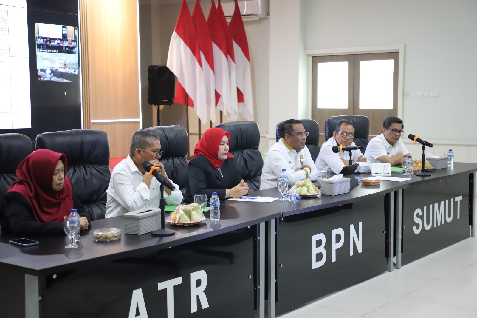 Rapat Evaluasi 100 Hari Kerja