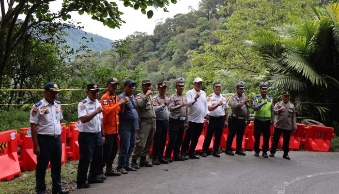 Dishub Sumut Bersama Dishub Langkat dan Polres Binjai Pasang Pembatas Jalan dan Rumbles Strip di Lokasi Rawan Kecelakaan