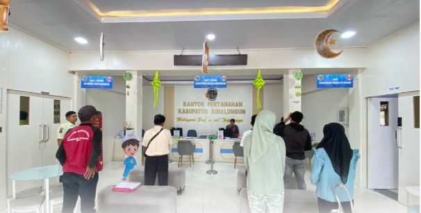 Dengarkan Pembacaan Naskah Pancasila