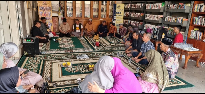 Halal bi Halal sastrawan