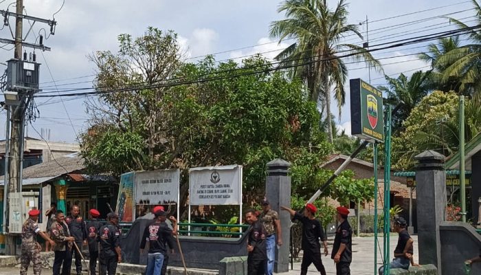 GRIB Jaya Gelar Bakti Sosial di Pantai Cermin, Perkuat Sinergi dengan Pemerintah