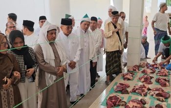 Saksikan Pembagian Daging Kurban