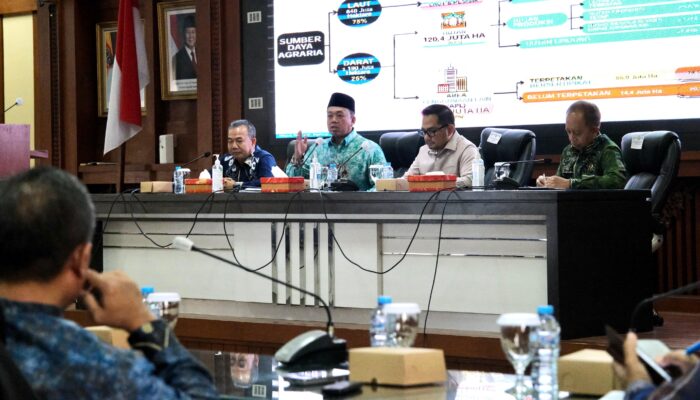 Menteri Nusron Ajak Pemda Se-Kalsel Kawal Empat Program Strategis Kementerian ATR/BPN