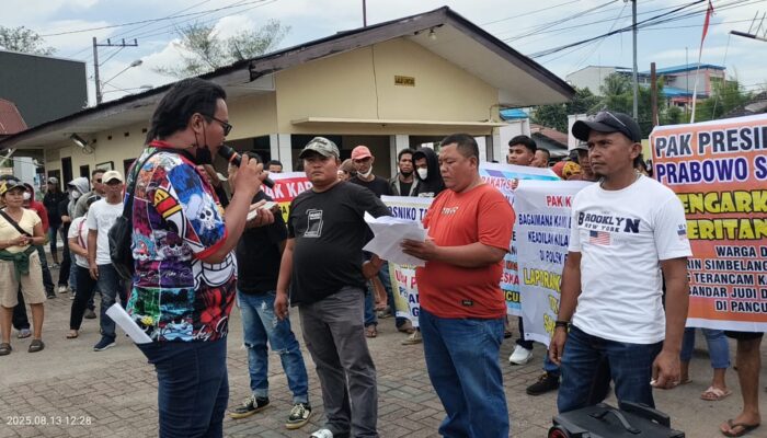 Geram Laporan Mandek, Ratusan Warga Kepung Polsek Pancur Batu Tuntut Kapolsek dan Kanit Reskrim Dicopot