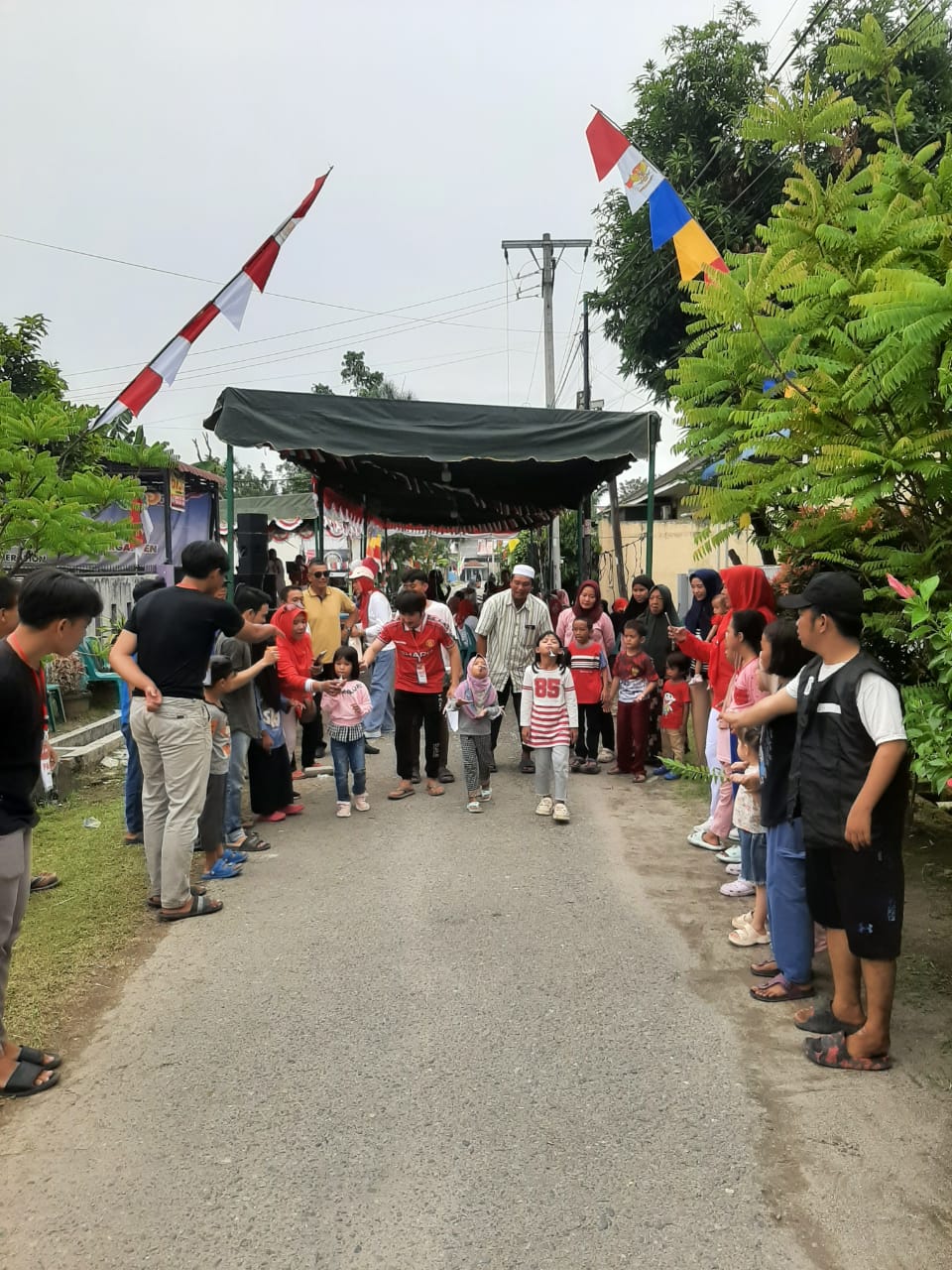 Warga Kompleks Ar-Rahman