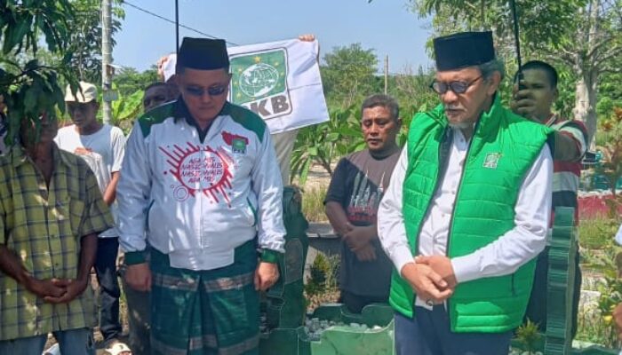 Jelang Pengkaderan, DPC PKB Kota Medan Ziarahi Makam Sesepuh