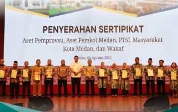 Penyerahan Sertipikat Tanah