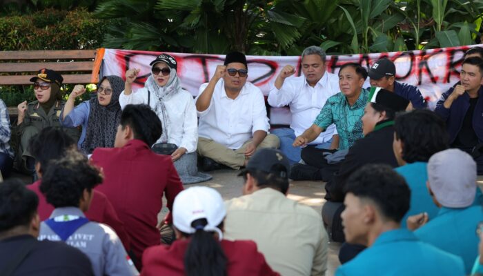 Pimpinan DPRD Jateng Temui Demo Mahasiswa, Mohammad Saleh Pastikan Tindaklanjuti Tuntutan