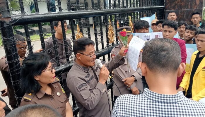 FRAKSI Geruduk Kejati Sumut, Desak Pemeriksaan Zakky Sahri dan Hamdani Terkait Dugaan SPPD Fiktif