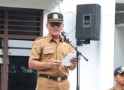 Joner Pimpin Apel Gabungan, Berikan Cinderamata kepada ASN Purna Bakti dan Ingatkan Pentingnya Olahraga
