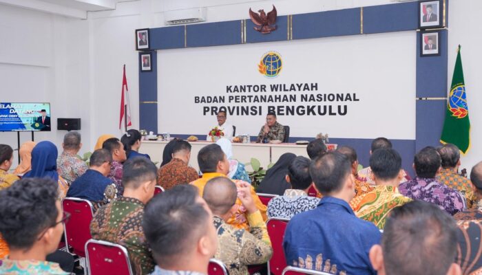 Kunjungi Kanwil BPN Bengkulu, Wamen Ossy Minta Jajaran Pegang Teguh Aturan dan Layani Sepenuh Hati
