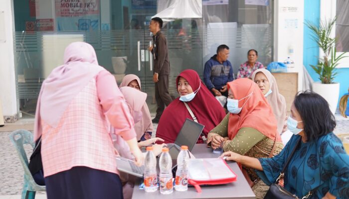 RSU Mitra Guray Gelar Bakti Sosial Cek Paru dan USG Gratis untuk Warga Pagar Merbau