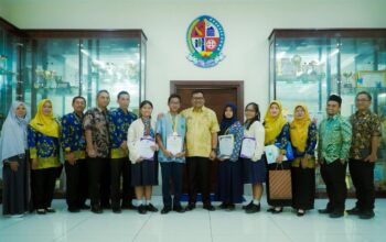 Empat Siswa Berprestasi